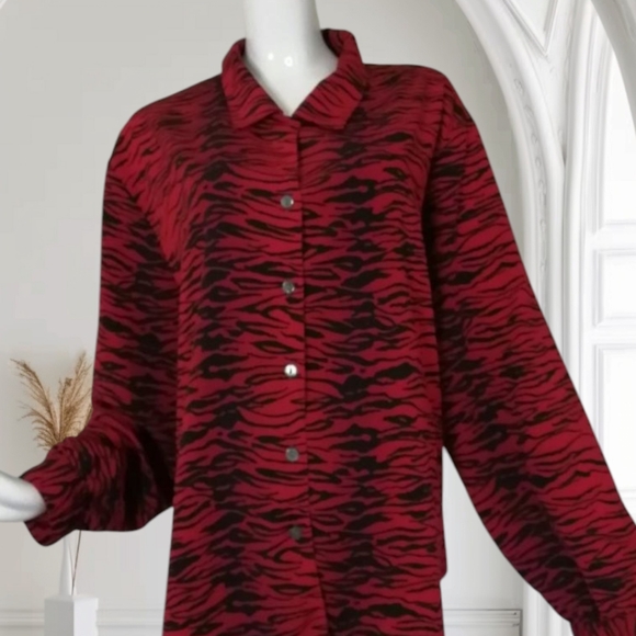 Alia - Picture 1 of 7